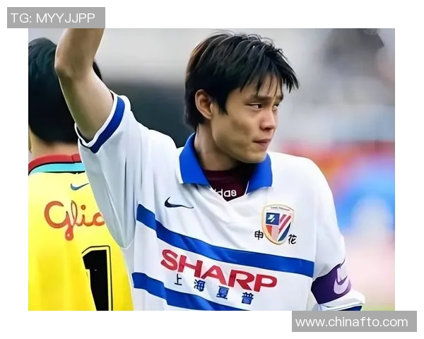 足球明星独特头带造型大赏展现个性与风格的精彩瞬间